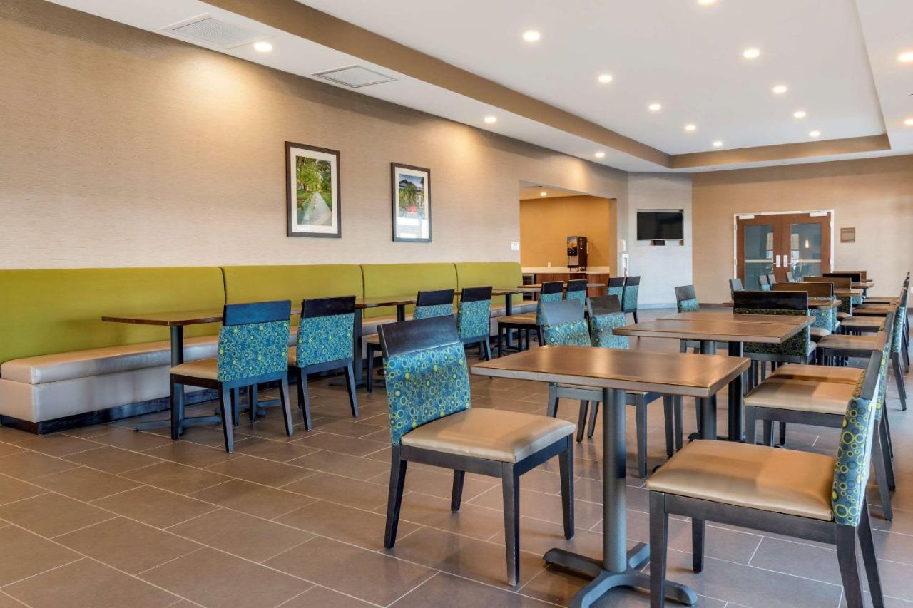 Comfort Suites Camp Hill-Harrisburg West Zewnętrze zdjęcie