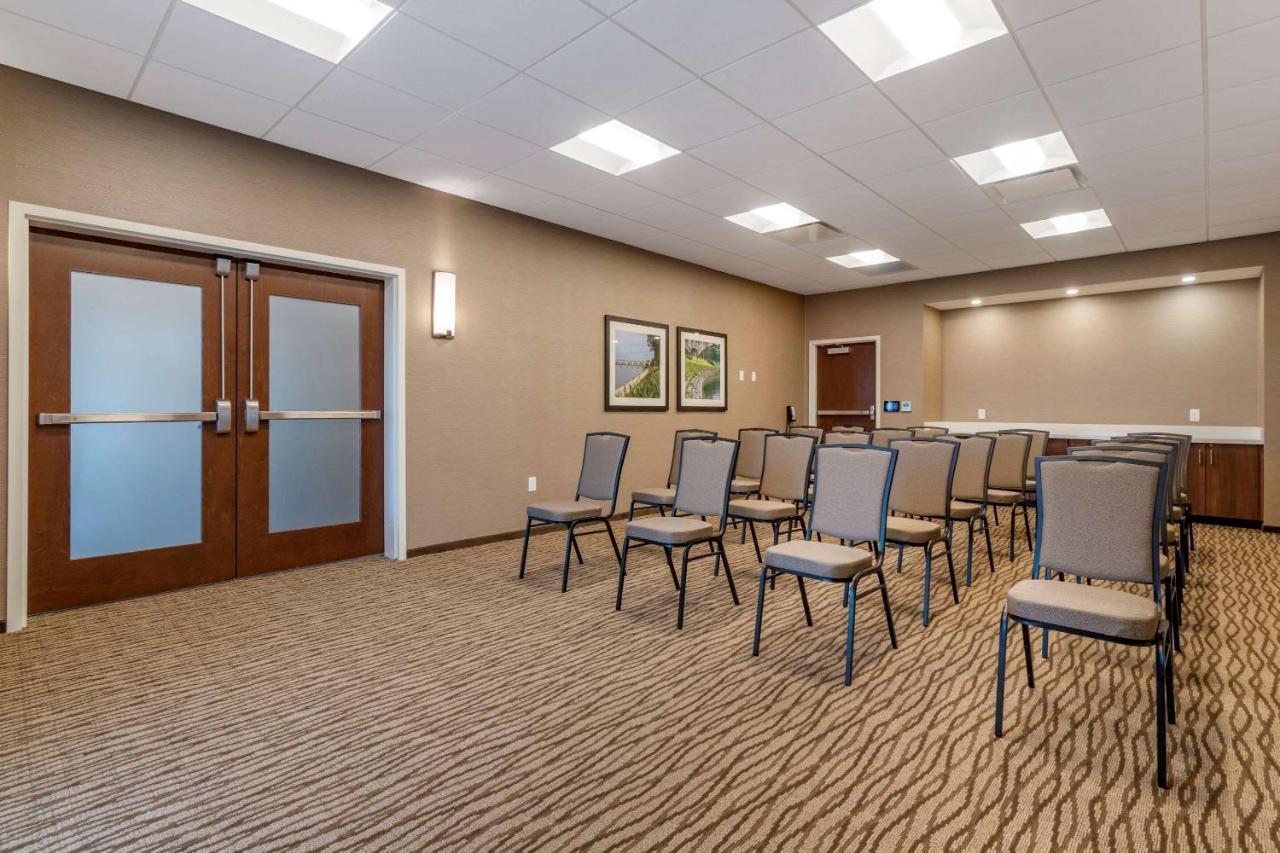 Comfort Suites Camp Hill-Harrisburg West Zewnętrze zdjęcie