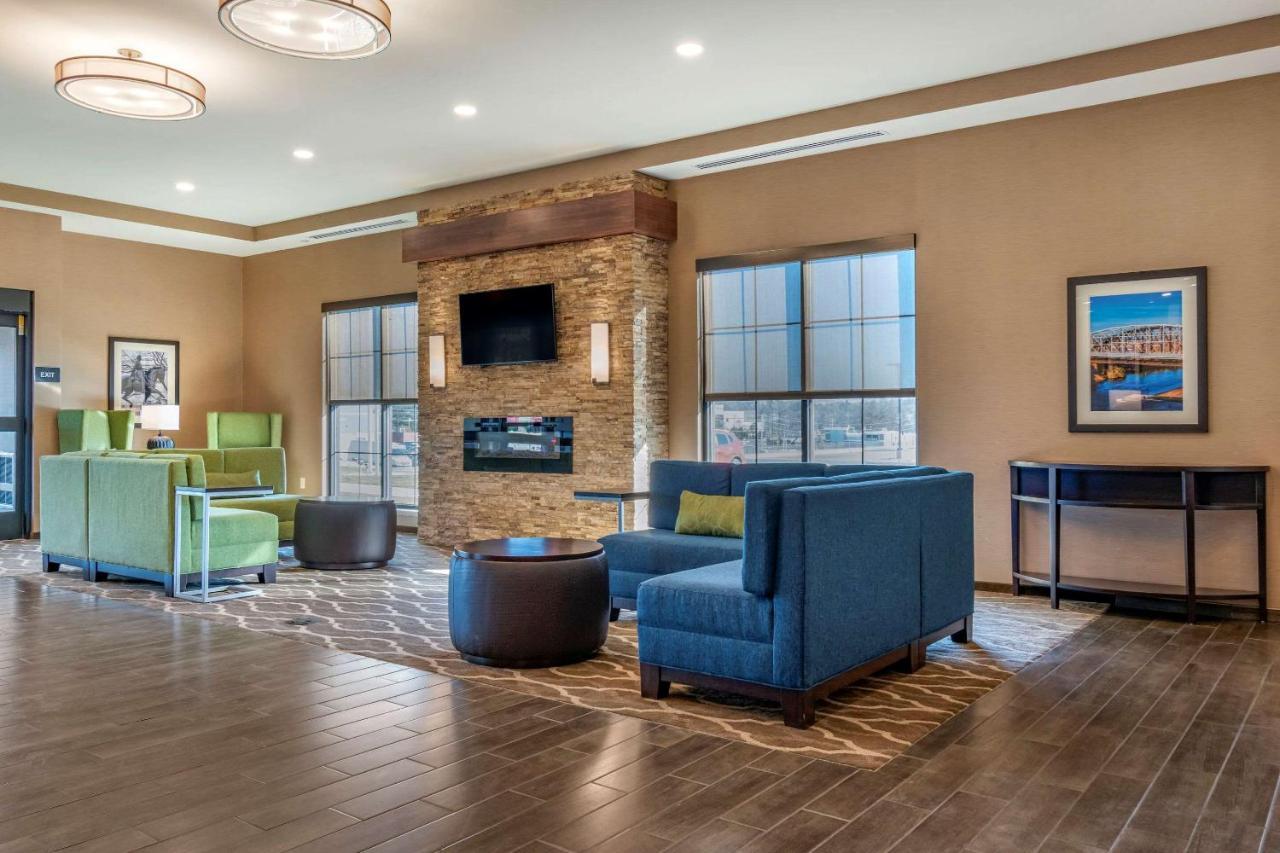 Comfort Suites Camp Hill-Harrisburg West Zewnętrze zdjęcie